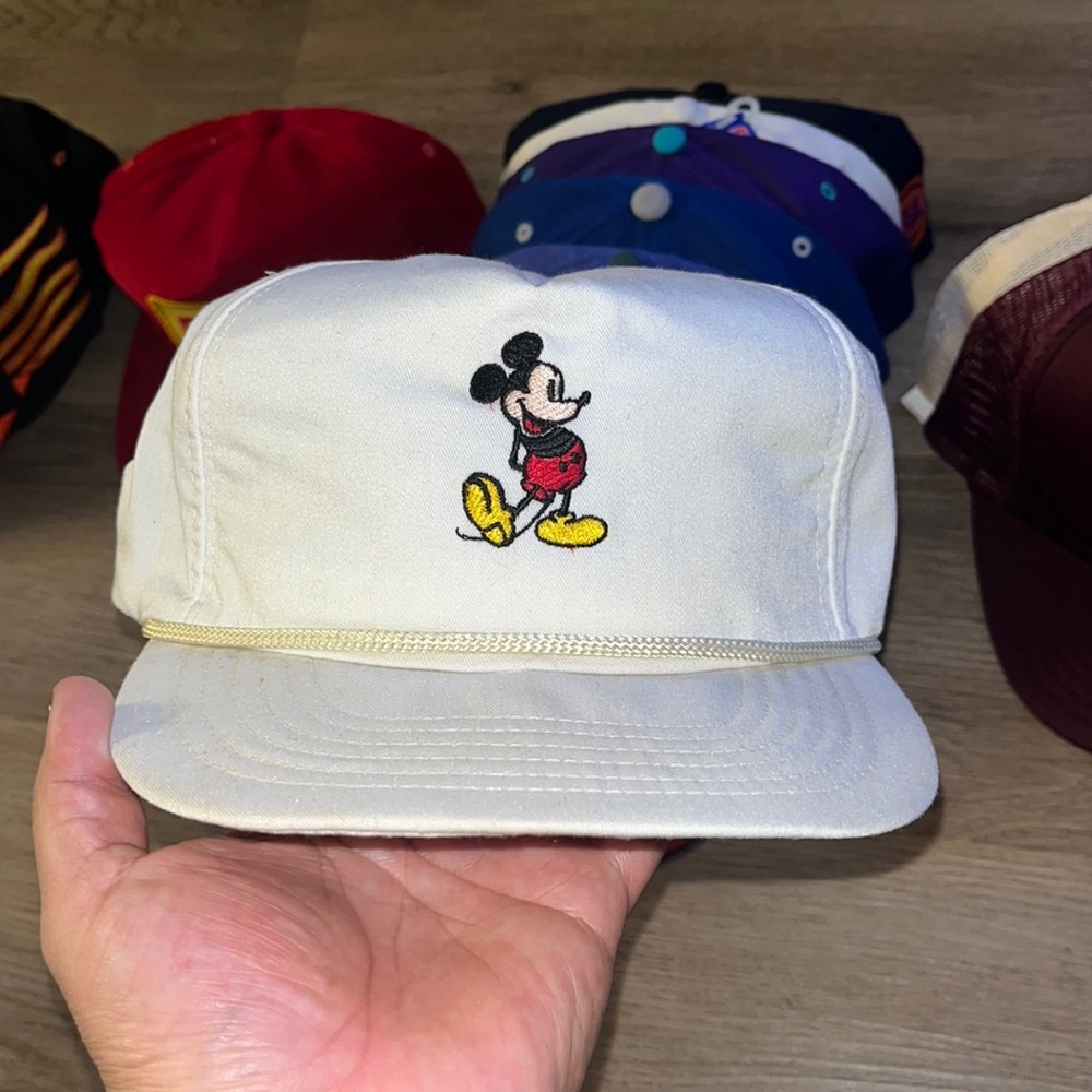 Vintage Disney Character Fashions White Mickey Mouse Adult Hat Strapback